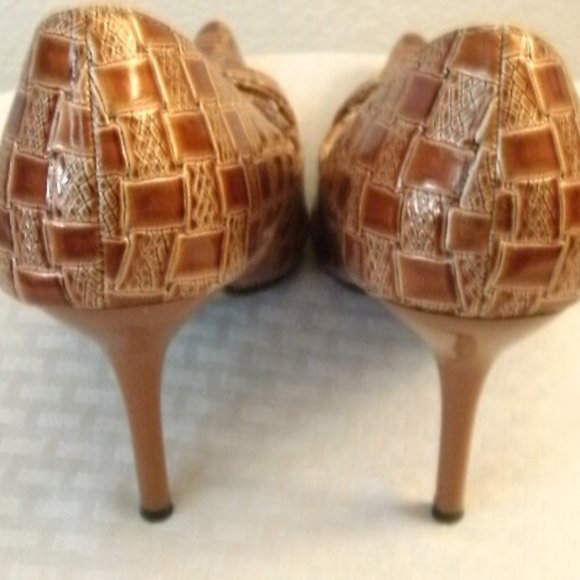 Pierre Dumas Tan Textured Heels - Picture 6 of 6